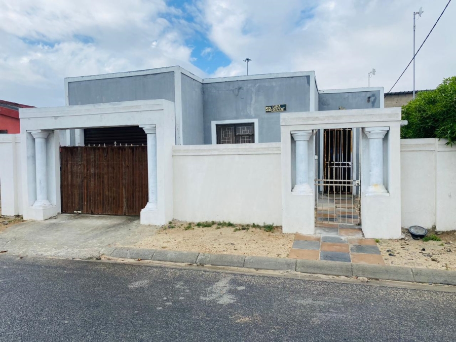 3 Bedroom Property for Sale in Harare Western Cape